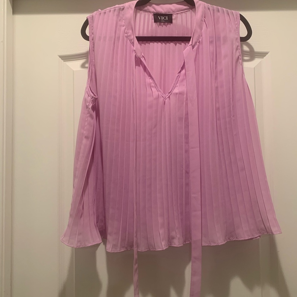 VICI Women's Pink Pleated Top